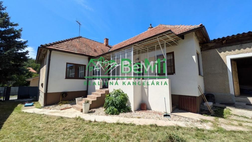 Predaj, rodinný dom / chalupa - Zlatno (1228-12-AFI)