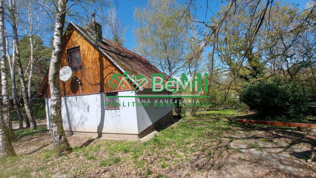 Predaj chata rekreačná  Jelenec, okr. Nitra (213-13-JUF)