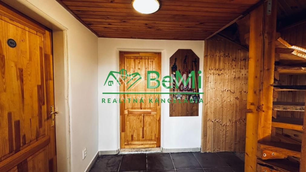 Predaj chata rekreačná  Jelenec, okr. Nitra (213-13-JUF)