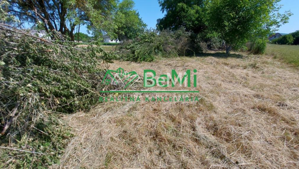 Predaj stavebný pozemok Zbehy pri Nitre (228-14-JUF)