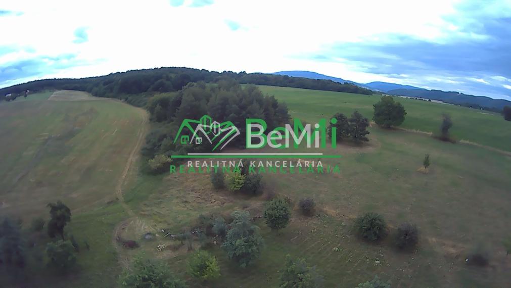 REZERVOVANÉ!!! Usadlosť s investičným pozemkom 018-12-MIKU