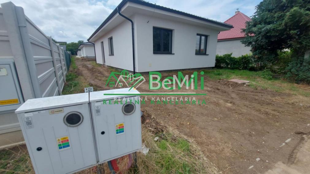 Predaj 4 izbový rodinný dom Nitra-Lužianky (227-12-JUF)