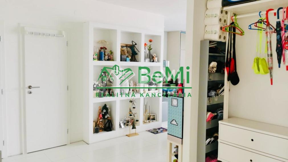  Na Predaj 3 izbový byt Trenčín Istebník 