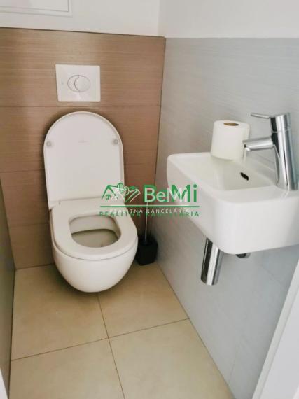  Na Predaj 3 izbový byt Trenčín Istebník 