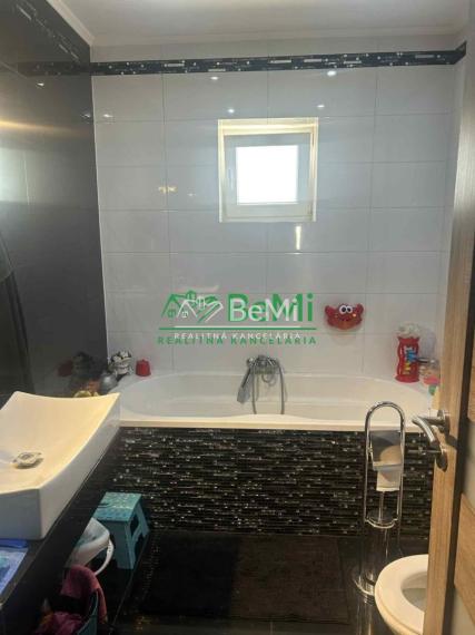 Predaj, zrekonštruovaný RD- Šahy / Levice (038-12-PEKR)