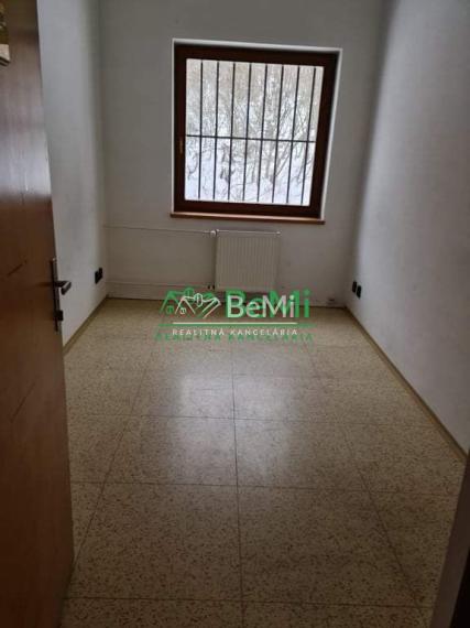 Predaj, Objekt, Makov, okr: Čadca (730-18-JAS)