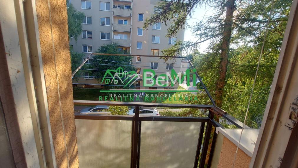 Predaj  4 izbový byt  NItra, pôvodný stav (229-114-JUF)