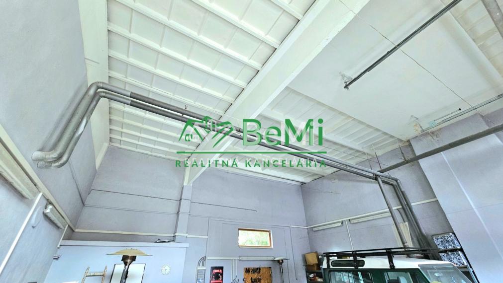 3-GARÁŽ/SKLAD 88m2 V CENTRE RIMAVSKÁ SOBOTA - NA PREDAJ