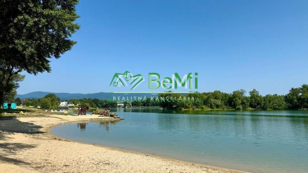 Exkluzívne na predaj rekreačná chata - Zelená Voda