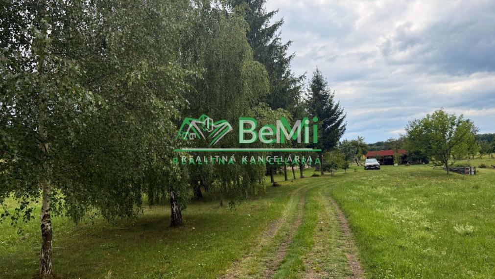 REZERVOVANÉ.Usadlosť s rekreačným pozemkom 018-014-MIKU