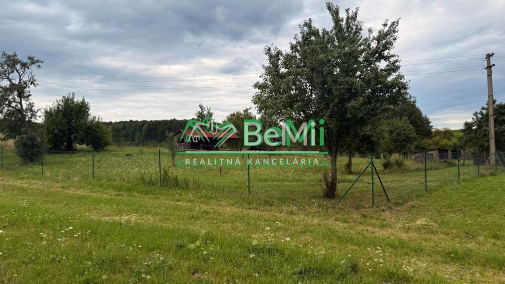 REZERVOVANÉ.Usadlosť s rekreačným pozemkom 018-014-MIKU