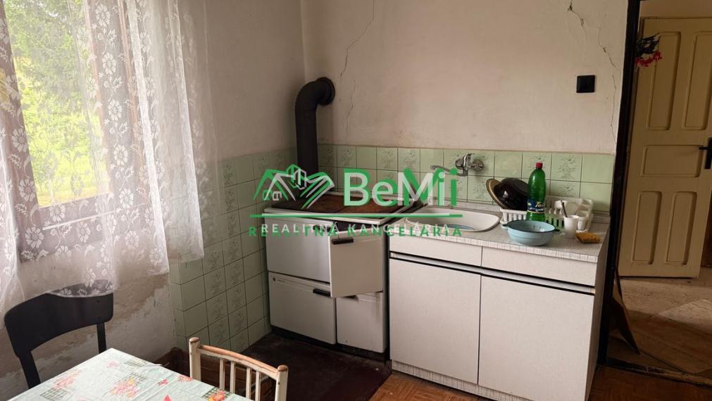 REZERVOVANÉ.Usadlosť s rekreačným pozemkom 018-014-MIKU