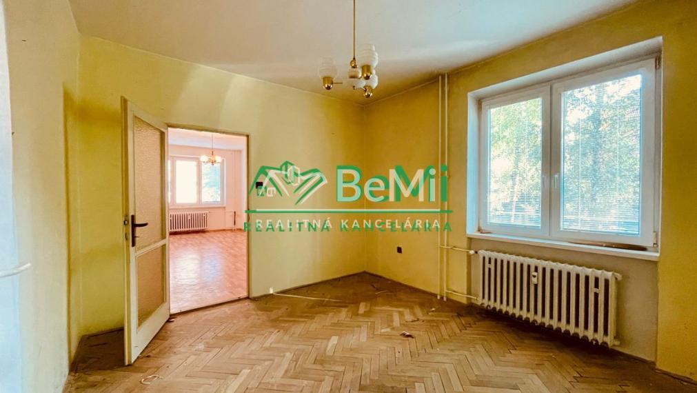 Na predaj 2-izbový byt 57 m² Prievidza