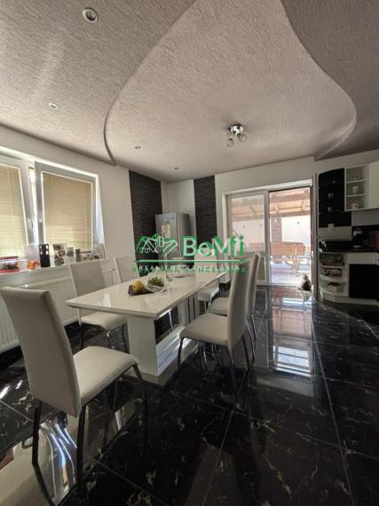 Predaj, zrekonštruovaný rodinný dom - Šahy (039-12-PEKR)