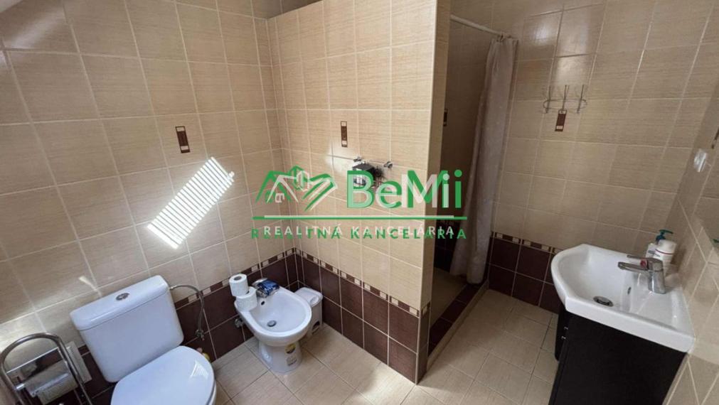 Predaj, zrekonštruovaný rodinný dom - Šahy (039-12-PEKR)