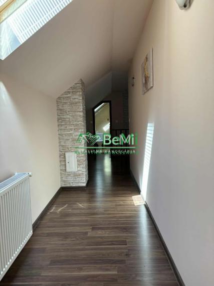 Predaj, zrekonštruovaný rodinný dom - Šahy (039-12-PEKR)