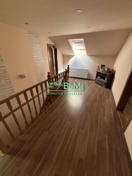 Predaj, zrekonštruovaný rodinný dom - Šahy (039-12-PEKR)