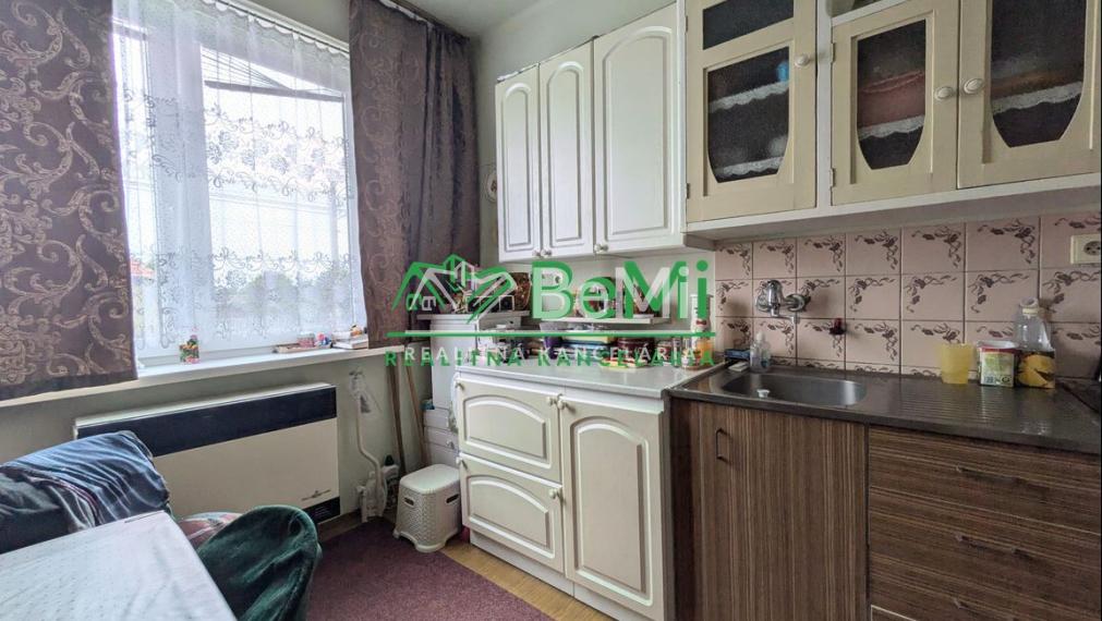 Predaj, rodinný dom - Veľké Kozmálovce (1229-12-AFI)