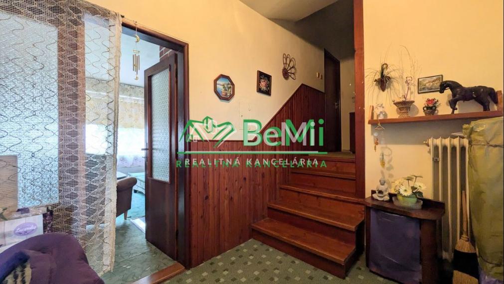 Predaj, rodinný dom - Veľké Kozmálovce (1229-12-AFI)