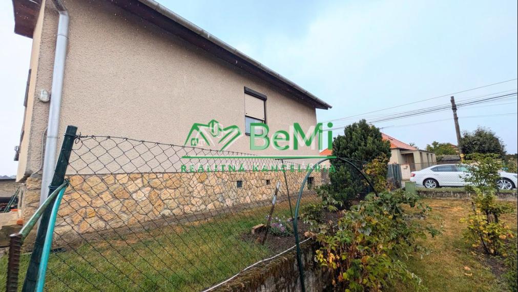 Predaj, rodinný dom - Veľké Kozmálovce (1229-12-AFI)