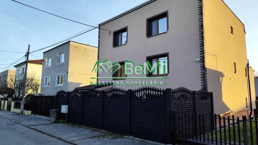 Rodinný dom na predaj  Dolné Ozorovce