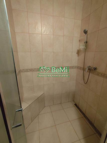 Rodinný dom na predaj  Dolné Ozorovce