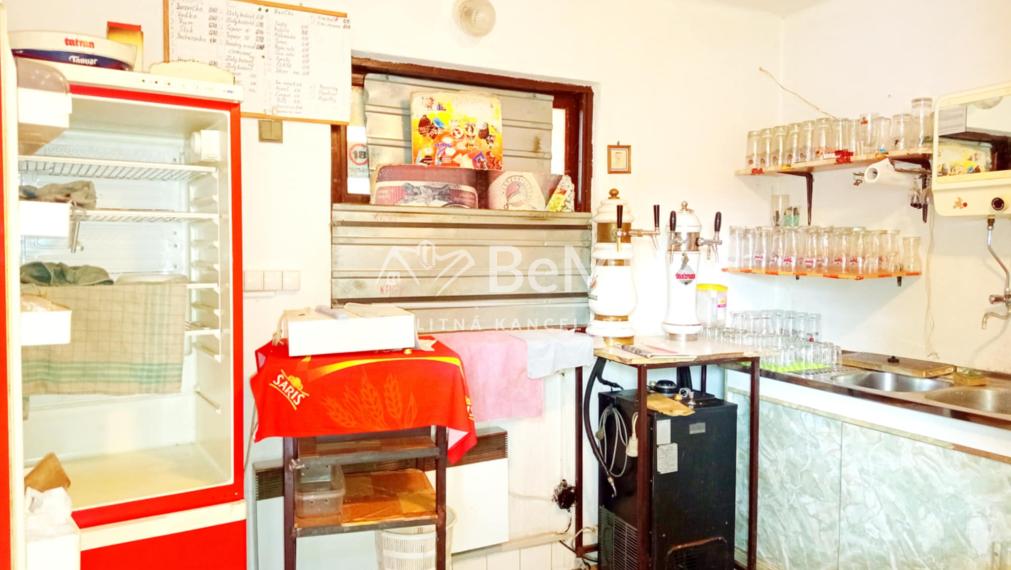 Predaj obchodný priestor/ rod. dom - Demandice (045-18-HEKA)