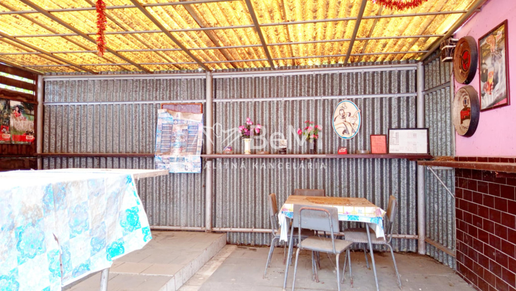 Predaj obchodný priestor/ rod. dom - Demandice (045-18-HEKA)