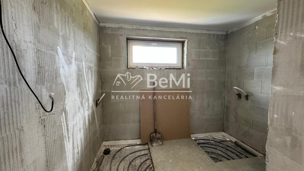 Ponúkame na predaj novostavbu v Ťapešove