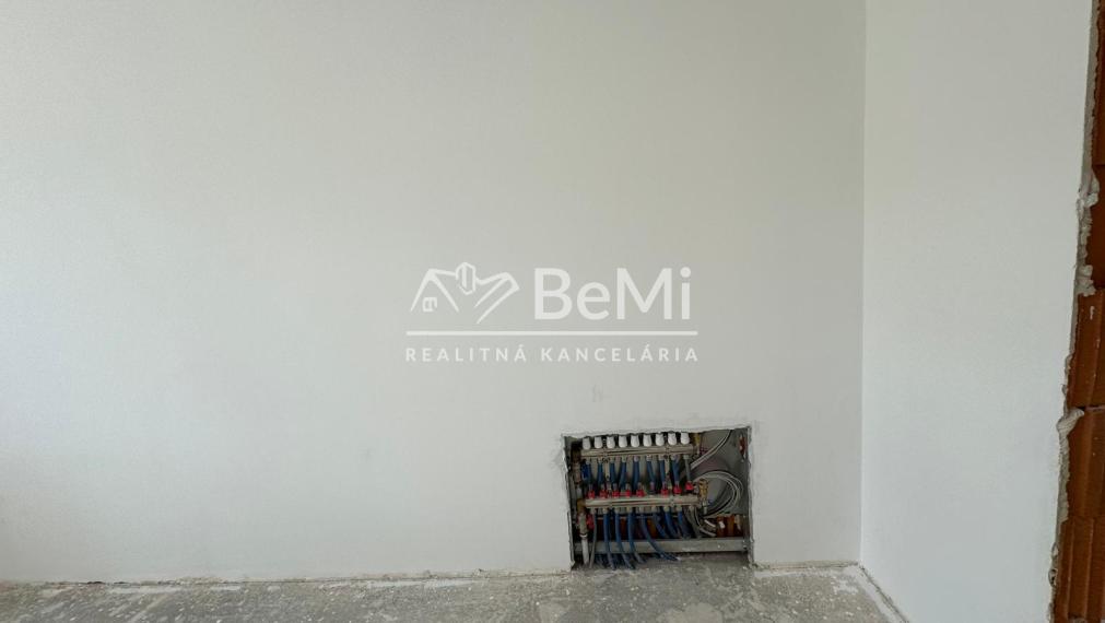 Ponúkame na predaj novostavbu v Ťapešove