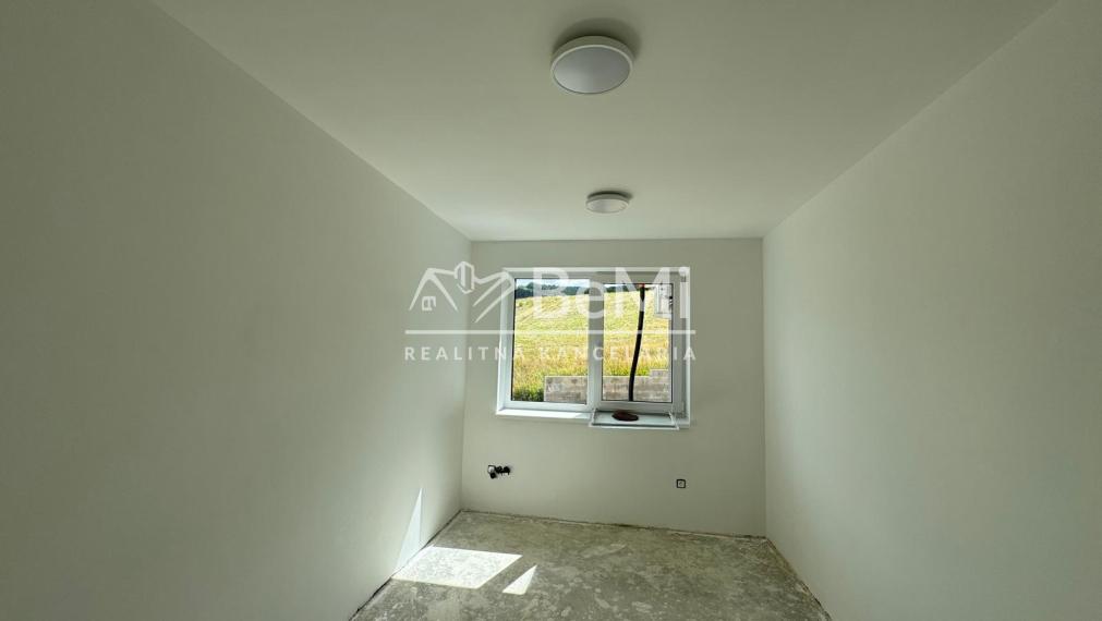 Ponúkame na predaj novostavbu v Ťapešove