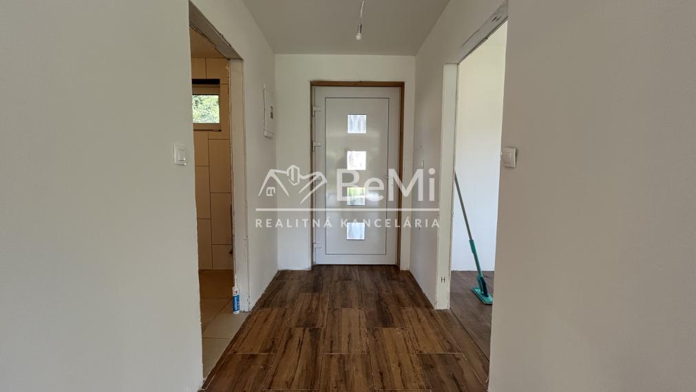 Predaj novostavba, 4 izbový byt,  rodinný dom Nová Baňa (102-12-MIJK)