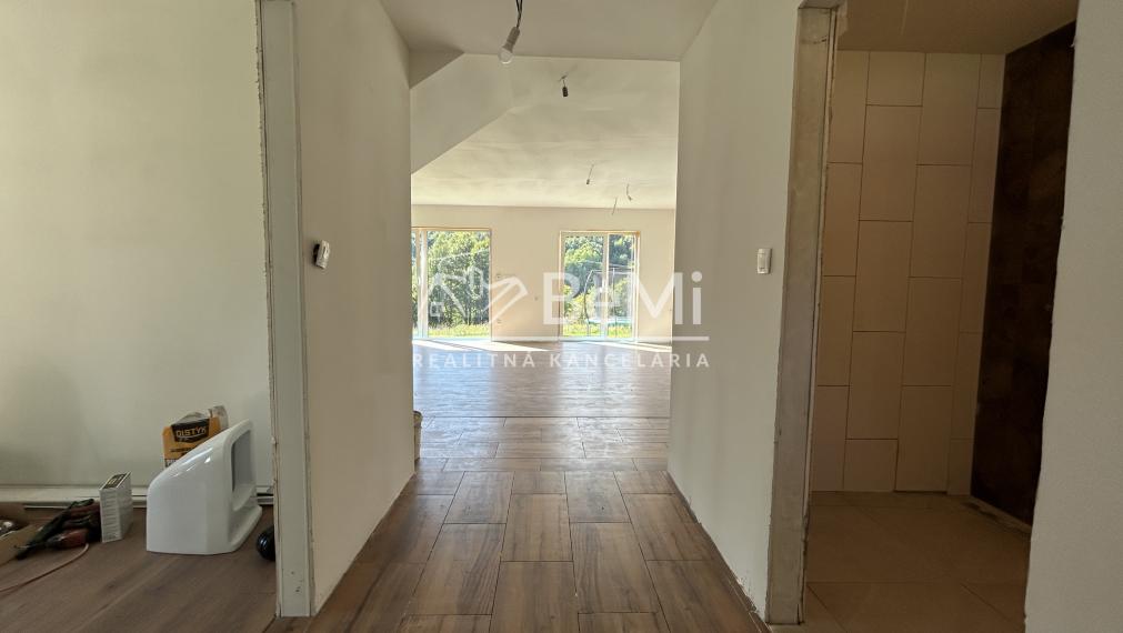 Predaj novostavba, 4 izbový byt,  rodinný dom Nová Baňa (102-12-MIJK)