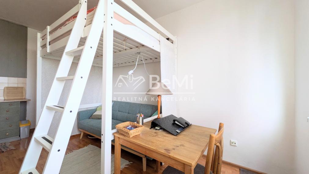 Predaj, veľká garsónka - Nitra (1231-115-AFI)