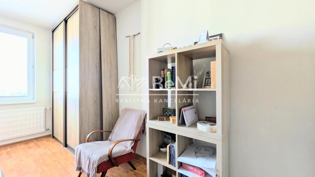 Predaj, veľká garsónka - Nitra (1231-115-AFI)