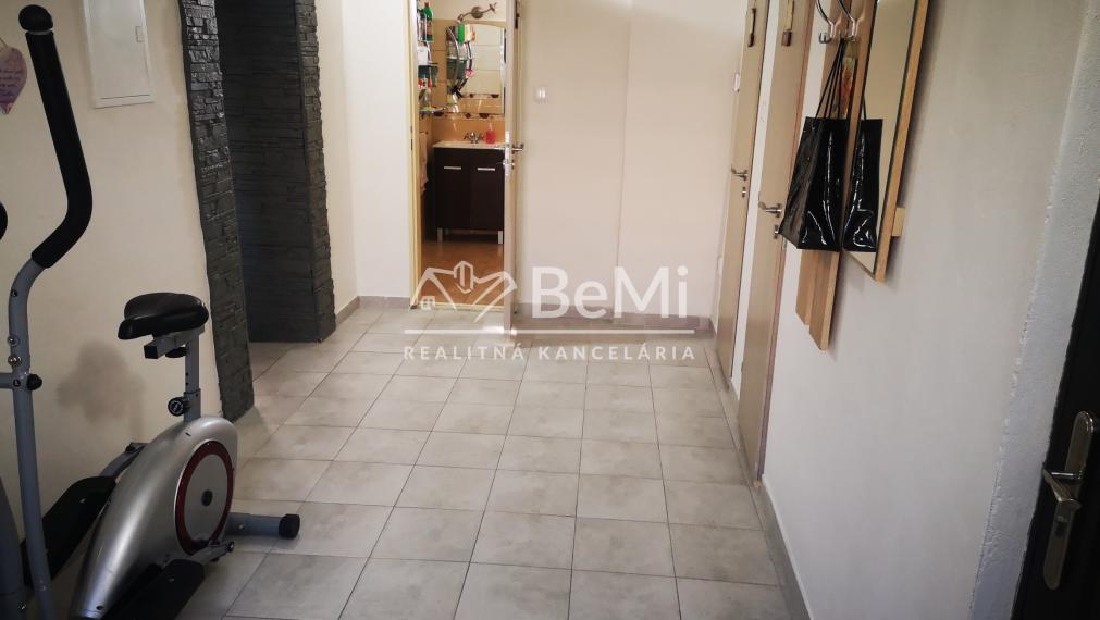 034-12-PAMA     4 izbový rodinný  dom - Palárikovo