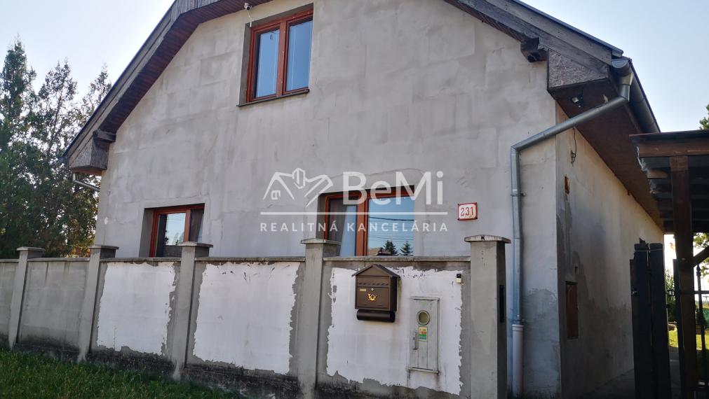 034-12-PAMA     4 izbový rodinný  dom - Palárikovo