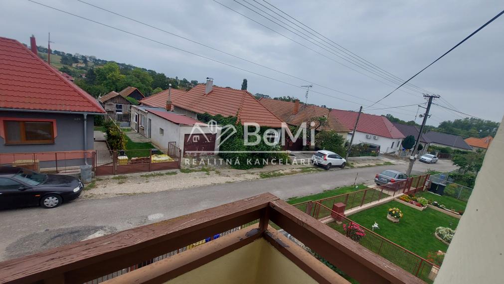 Predaj 5 izbový  dom Malé Chyndice, Nitra(231-12-JUFa)