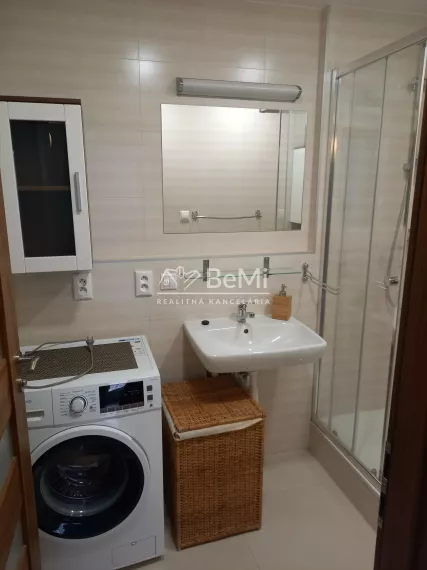 3-izbový byt ,Nitra- Alexyho ul. ,kompletná rekonštrukcia - 003-113-VISKa