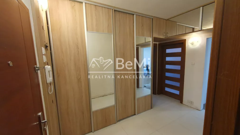 3-izbový byt ,Nitra- Alexyho ul. ,kompletná rekonštrukcia - 003-113-VISKa