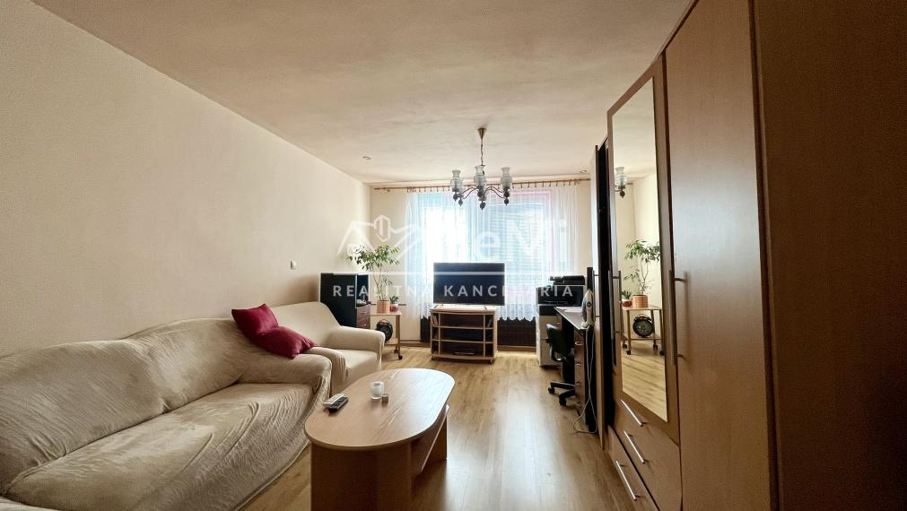 REZERVOVANÝ 3 izbový byt, 72m2, Sásová, Banská Bystrica