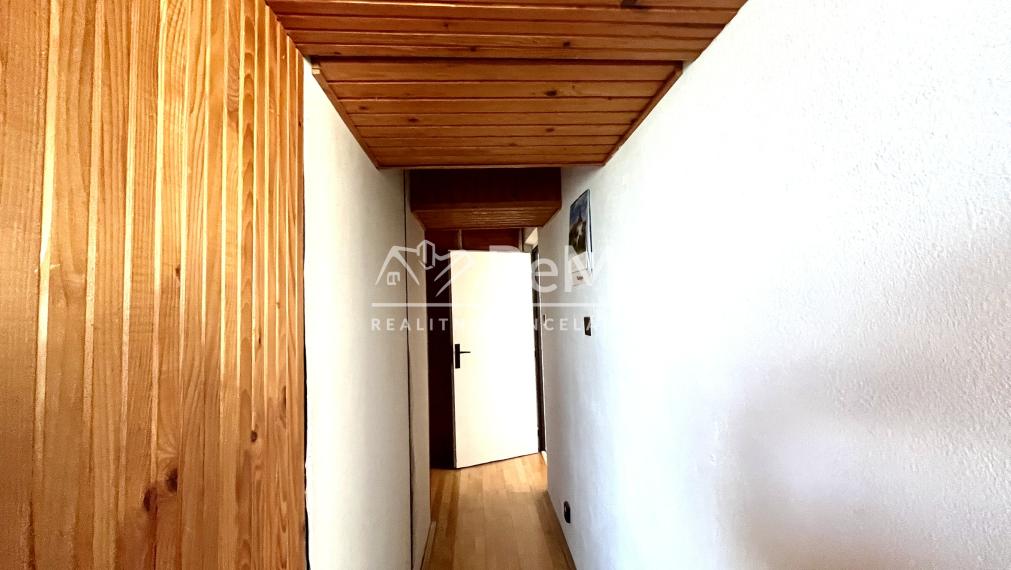 REZERVOVANÝ 3 izbový byt, 72m2, Sásová, Banská Bystrica