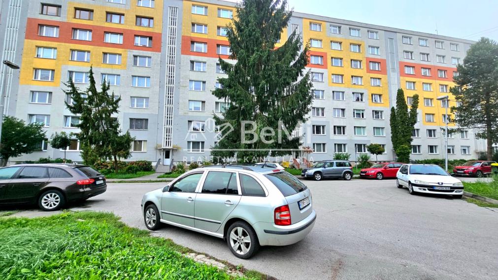 1-IZBOVÝ BYT NA SÍDLISKU RIMAVA-RIMAVSKÁ SOBOTA - NA PREDAJ