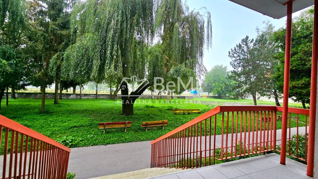 1-IZBOVÝ BYT NA SÍDLISKU RIMAVA-RIMAVSKÁ SOBOTA - NA PREDAJ