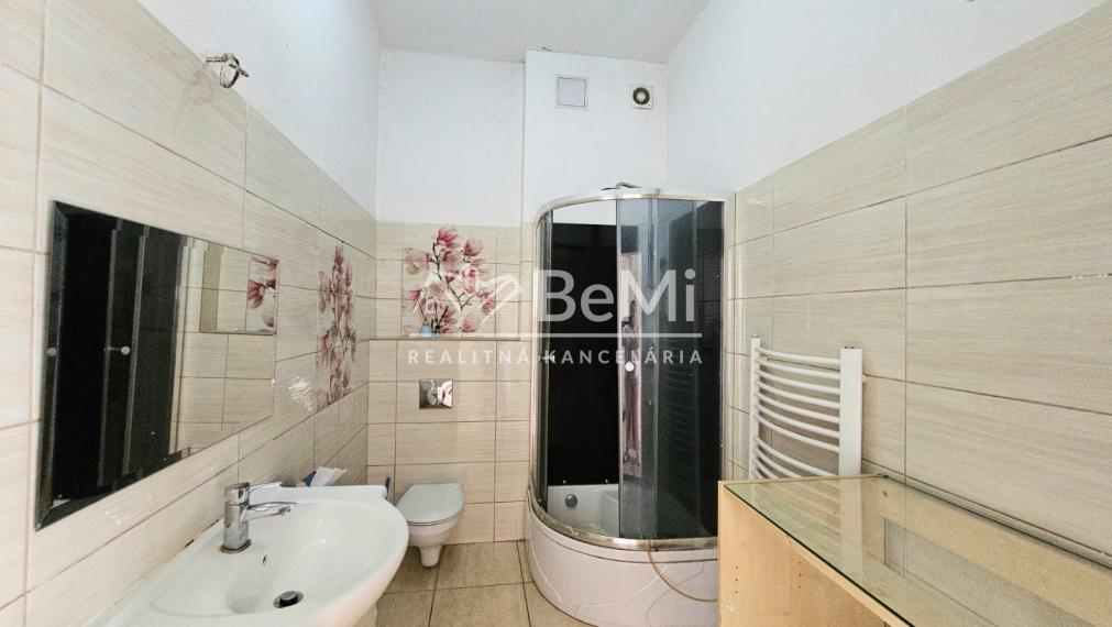 RODINNÝ DOM FIĽAKOVO-BISKUPICKÁ - NA PREDAJ