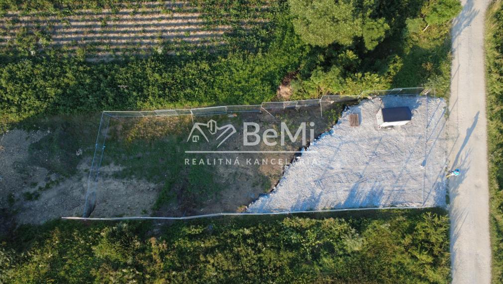 Pozemok pre Vaše sídlo pri vleku v Krušetnici 