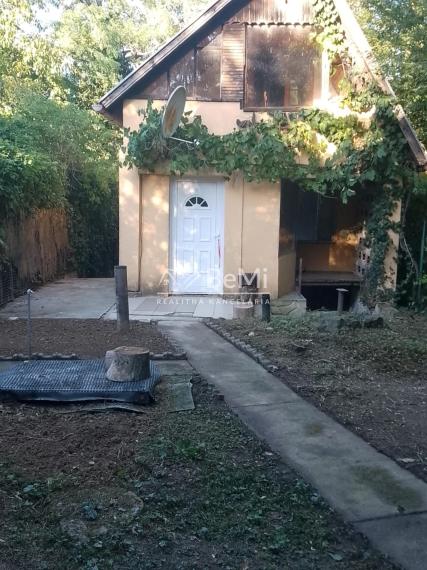 023-13-PAMA Viničný domček s pozemkom pri Branči,okres Nitra