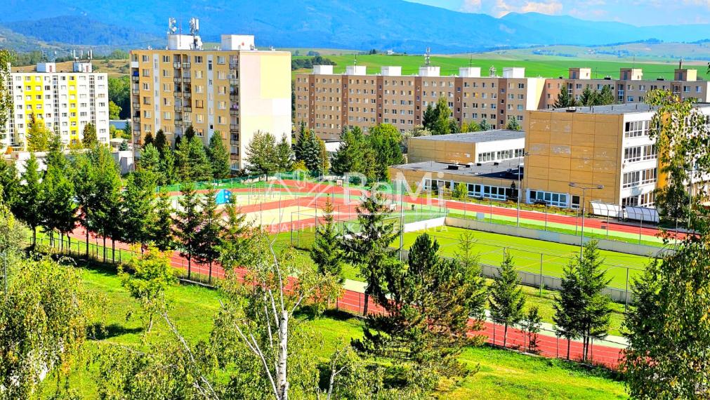 3-IZBOVÝ BYT S BALKÓNOM BREZNO-MAZORNÍKOVO - NA PREDAJ