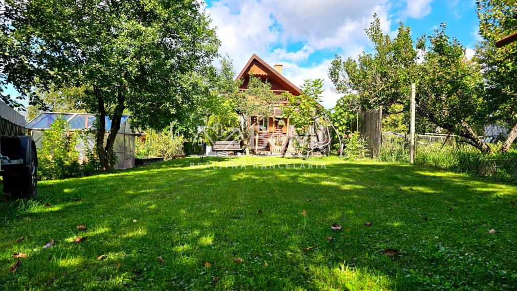 KRÁSNA CHATA V RIMAVSKEJ SOBOTE 1677m2 - NA PREDAJ