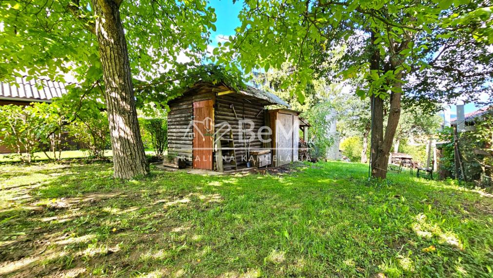 KRÁSNA CHATA V RIMAVSKEJ SOBOTE 1677m2 - NA PREDAJ